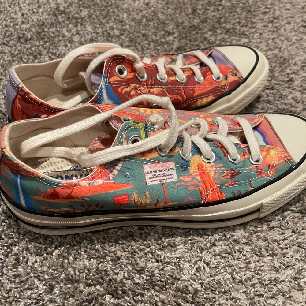 Woman’s Converse- Size 8